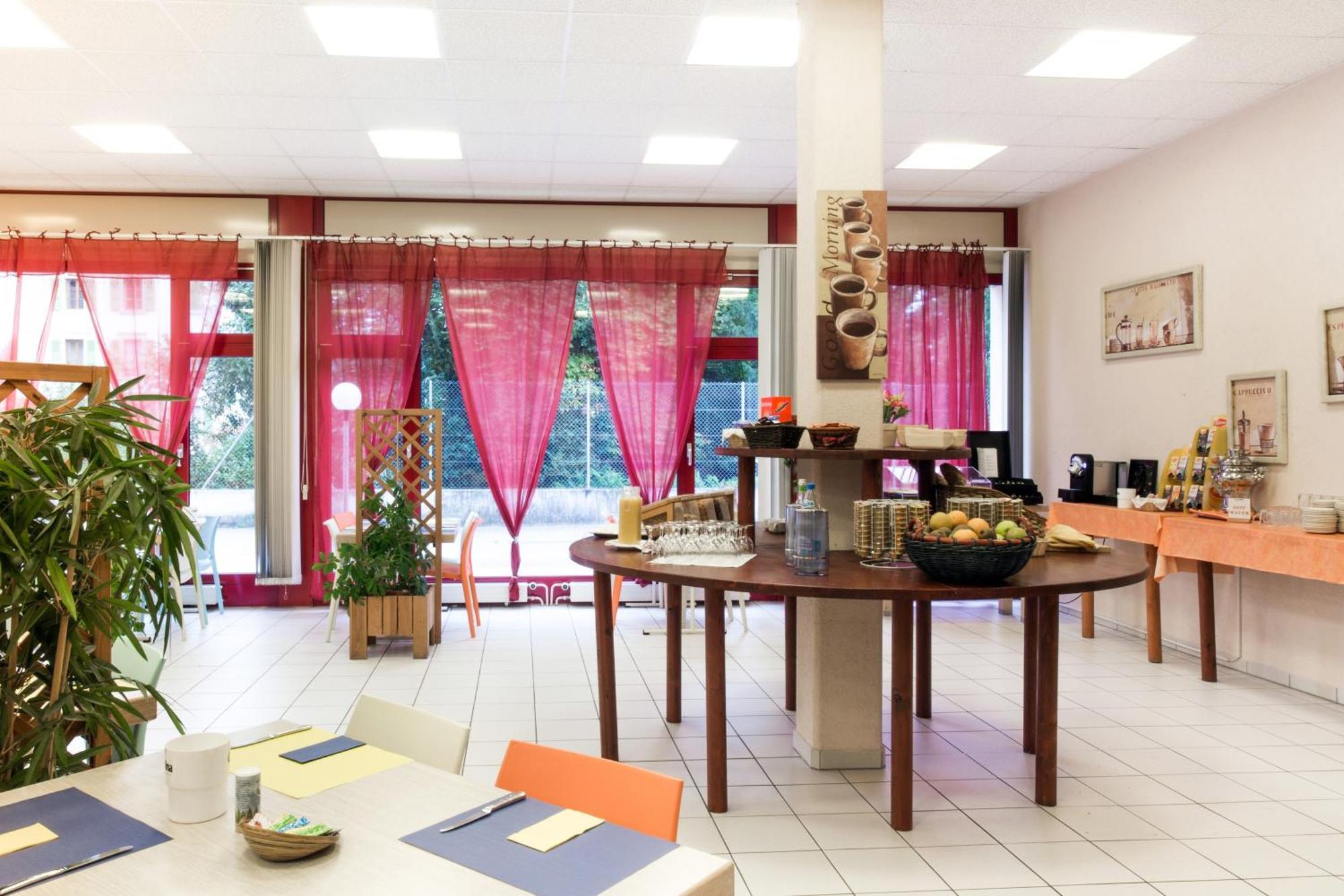 Hotel Le Cedre Bex Екстер'єр фото